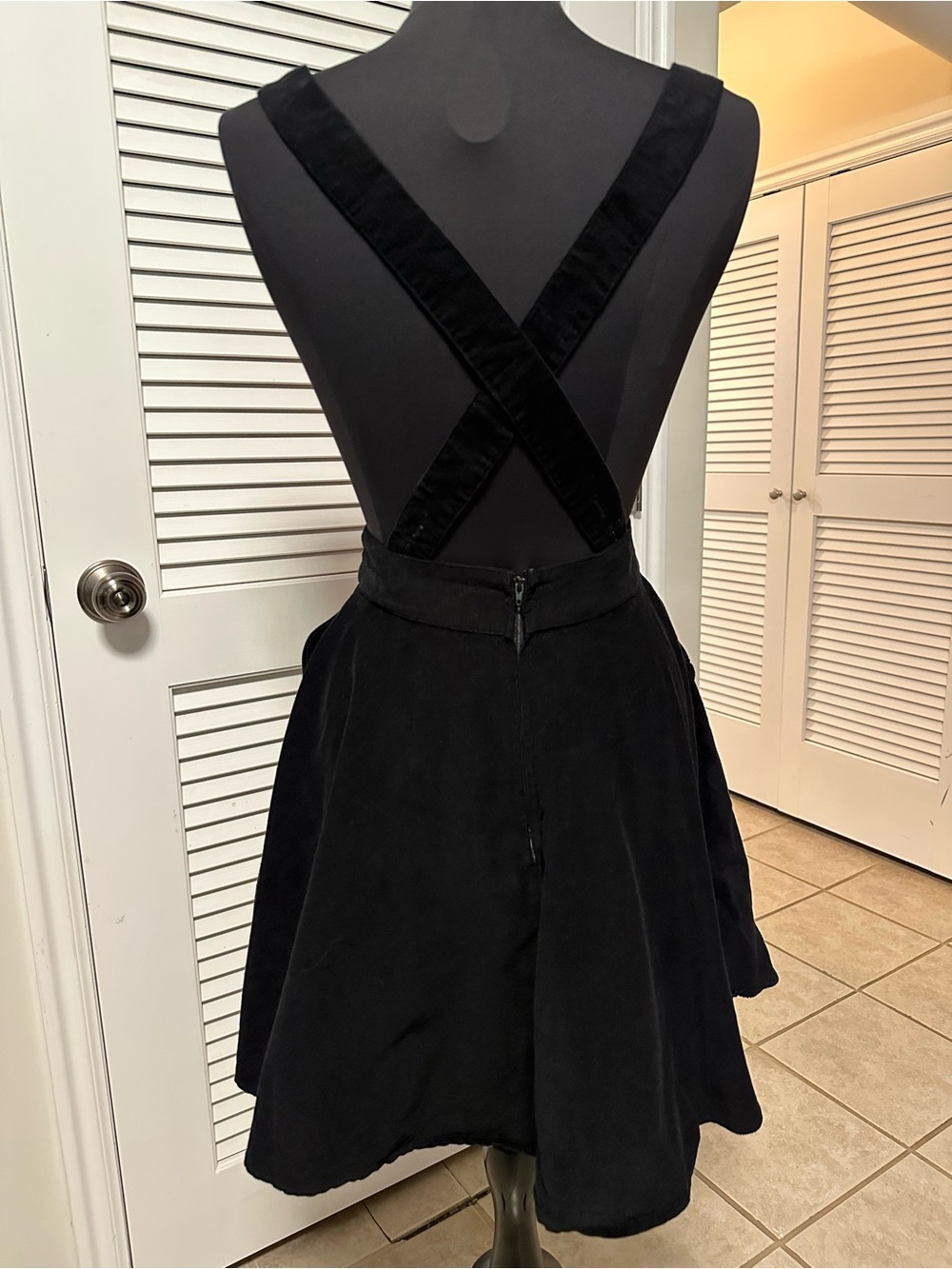 Unique Vintage Corderoy Black & Orange Pumpkin Pinafore Dress - Picture 4 of 15